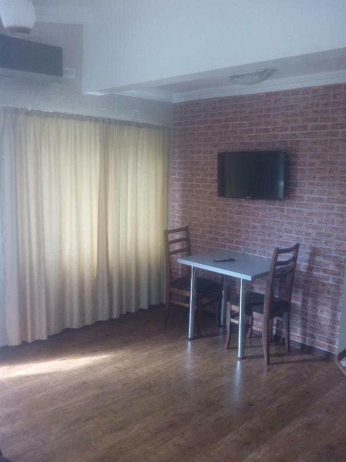 Malu Villa Kutaisi Luaran gambar
