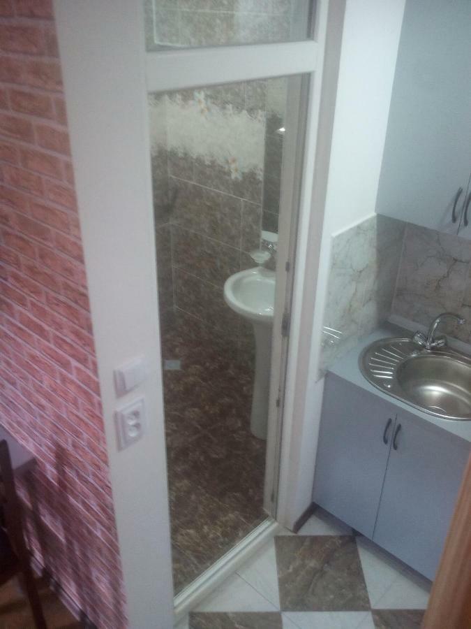 Malu Villa Kutaisi Luaran gambar