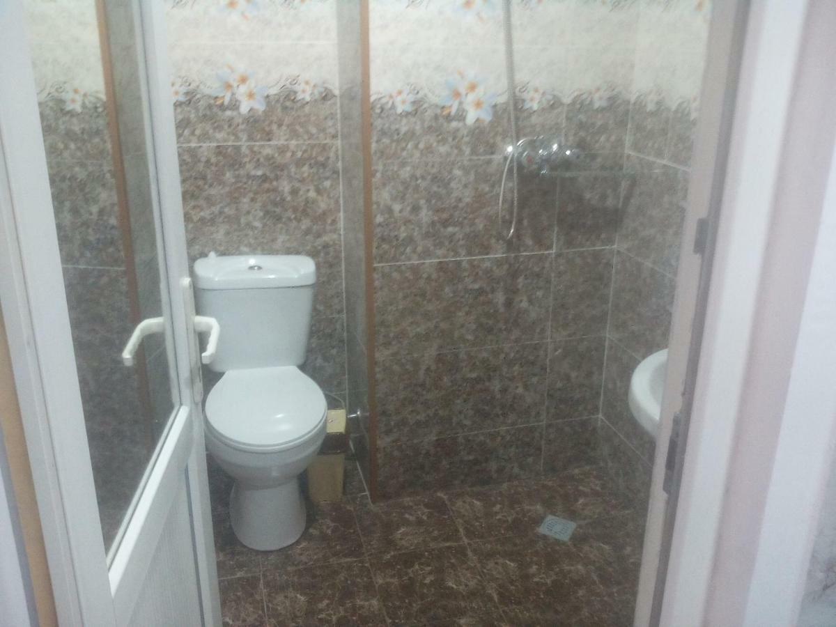 Malu Villa Kutaisi Luaran gambar